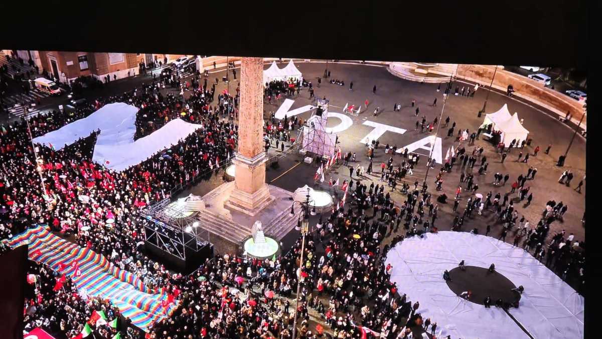 Immagine di Nel paese del No non cambia nulla, a parte per i magistrati e per Rep. che comincerà a dire No in greco