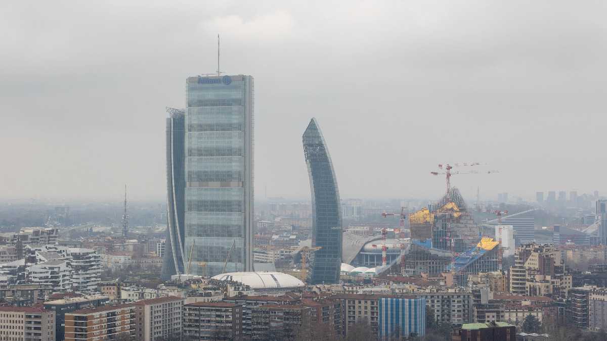 Immagine di La mia vita nascosta tra quei cementi. Lettera dal diciannovesimo piano