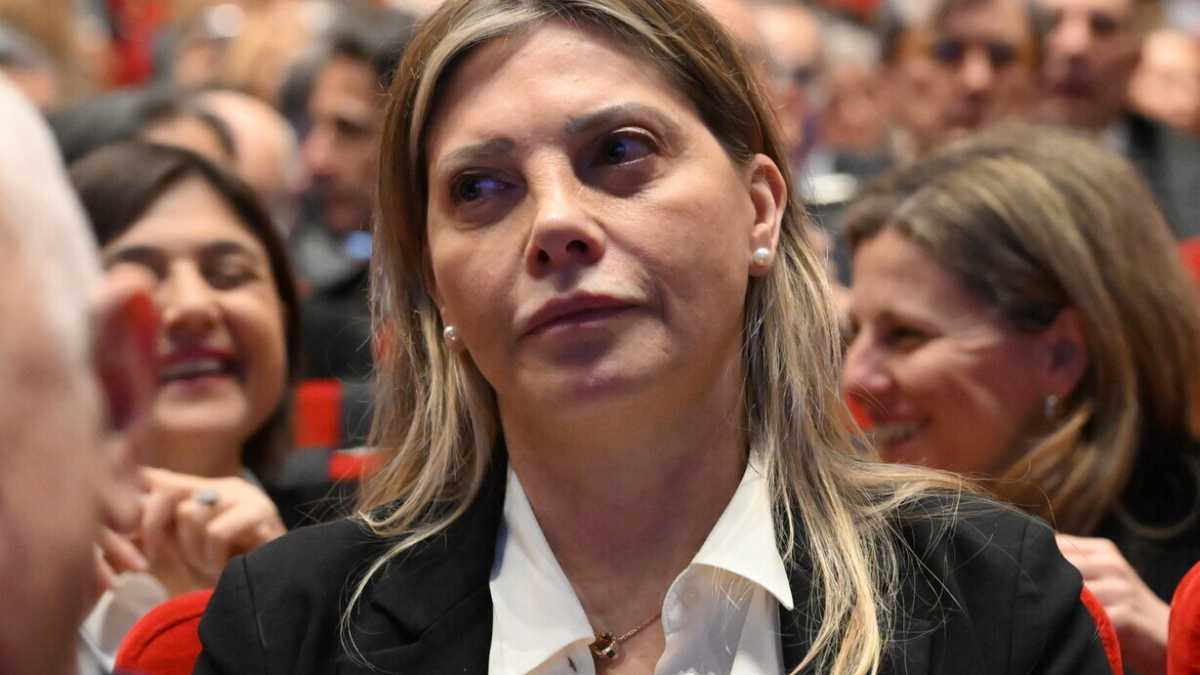 Immagine di Bartolozzi si dimette dopo aver mandato Nordio allo sbaraglio e aver sconquassato il ministero