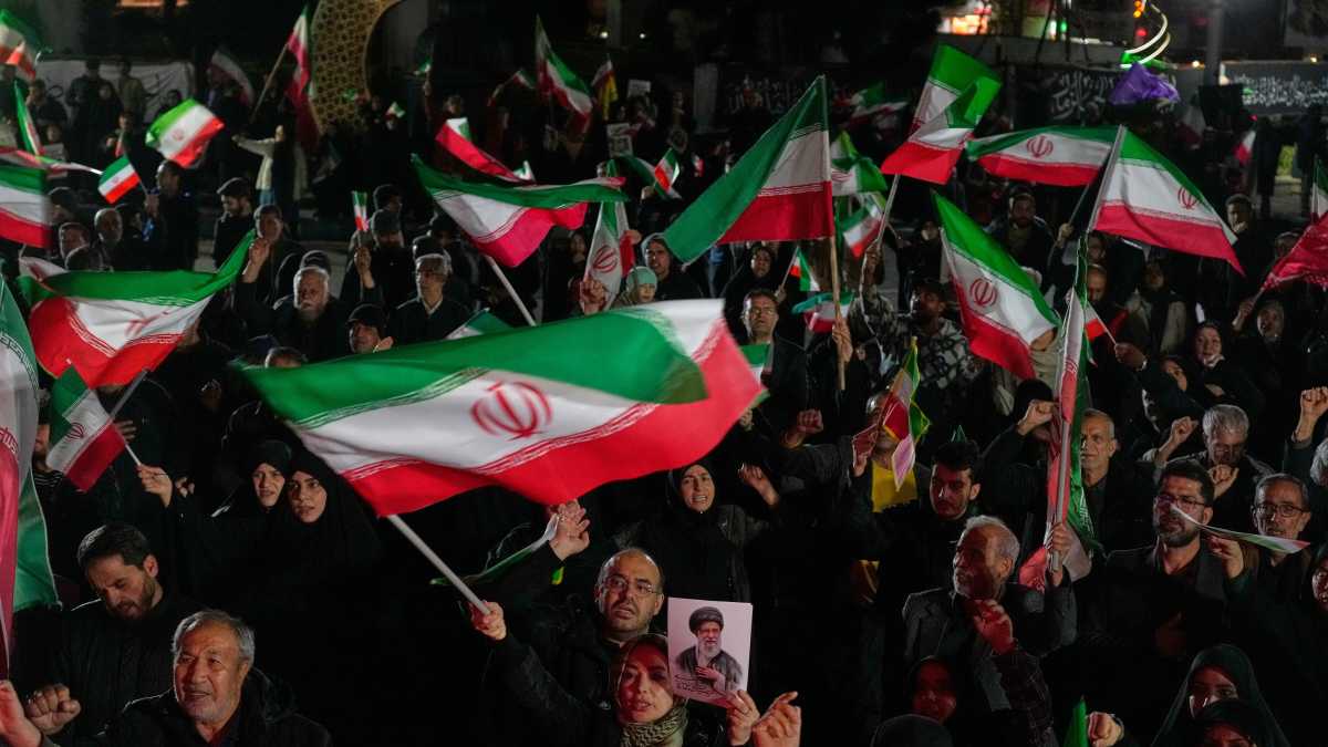 Immagine di Teheran punta sul ricatto di Hormuz e pretende di trattare con Vance