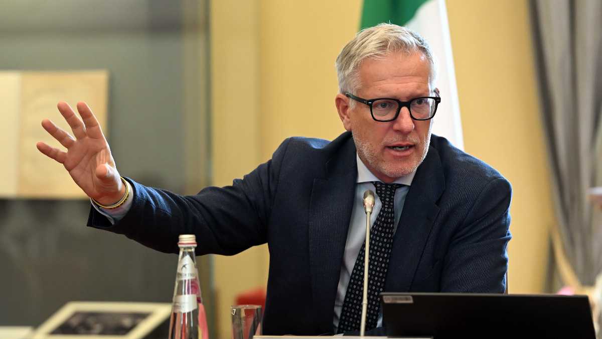 Immagine di Sburlati: "No alla politica de-industriale. Se serve, si superi il patto di stabilità"