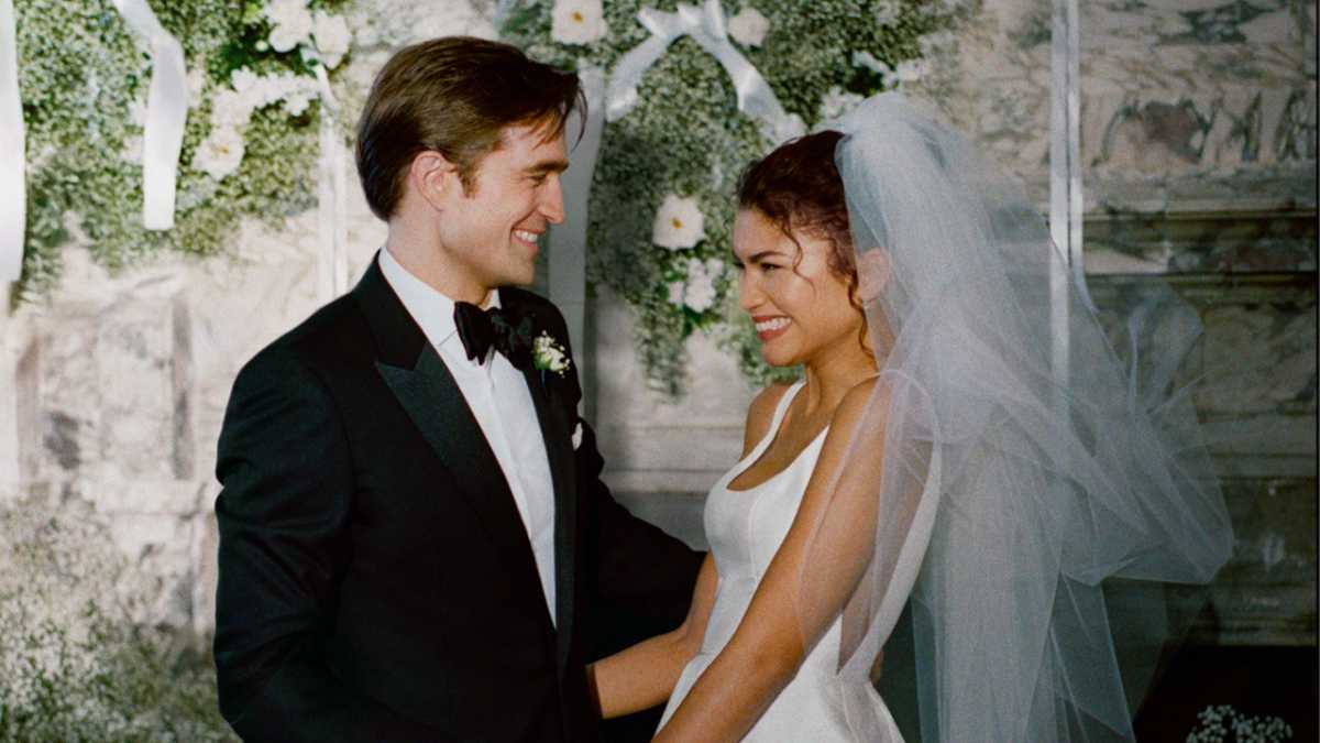 Immagine di “Prima di sposarsi, si dovrebbe conoscere se stessi”. Zendaya e Robert Pattinson a Roma per presentare “The Drama”