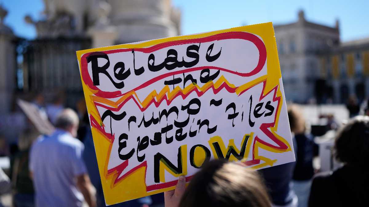 Immagine di Dagli Epstein file a Bruxelles, la costruzione della rete sovranista in Europa