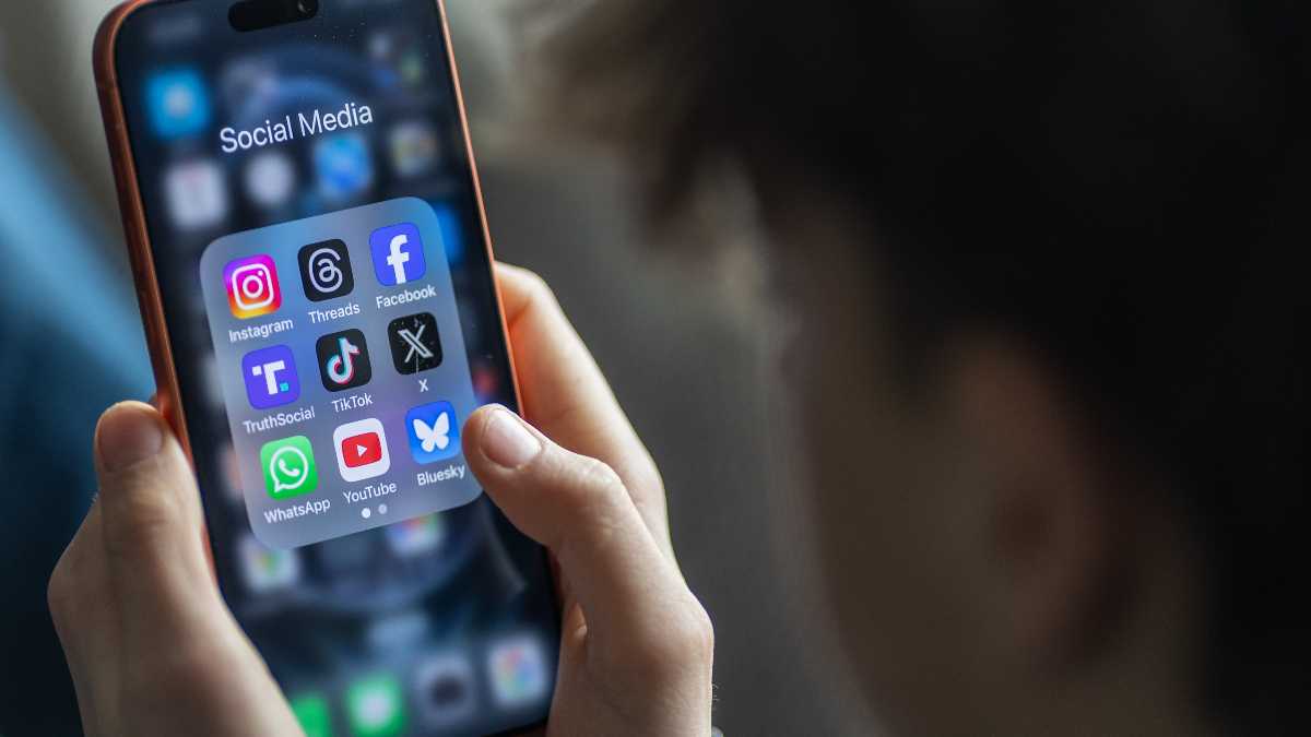 Prima educare. L’abuso di norme sui temi tecnologici è una scorciatoia che non risolve i problemi