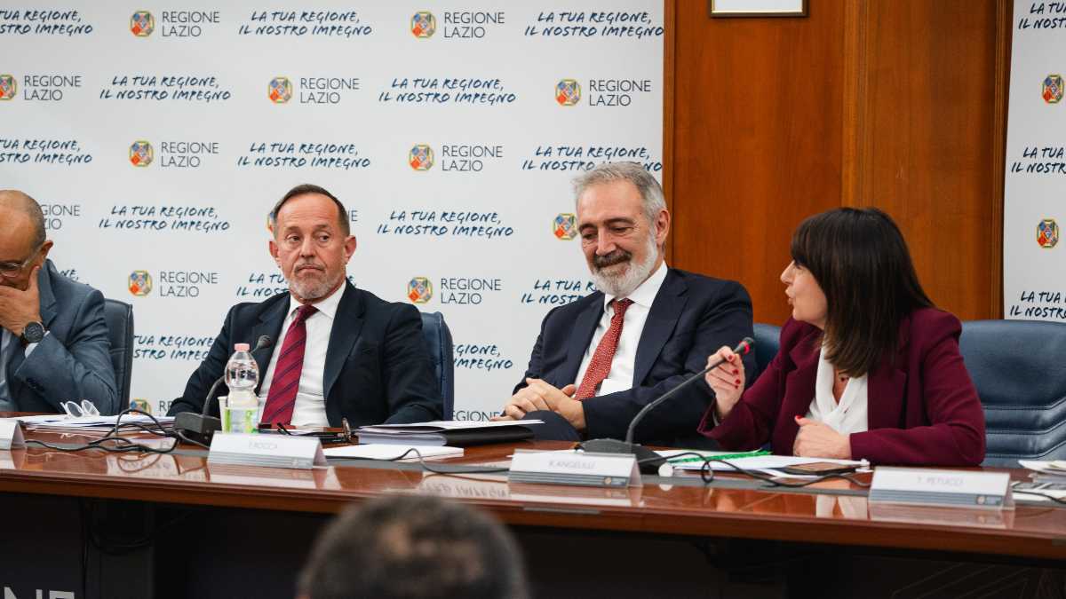 Immagine di Dal Vinitaly al turismo, il Lazio (e Roma) coccolano il rilancio dei settori produttivi