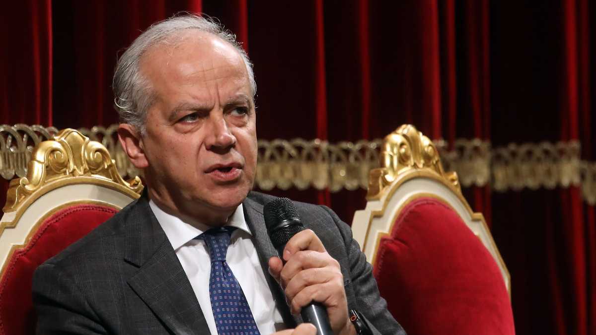 Immagine di Lega e Fdi fanno quadrato intorno a Piantedosi. Su Claudia Conte opposizioni all'attacco