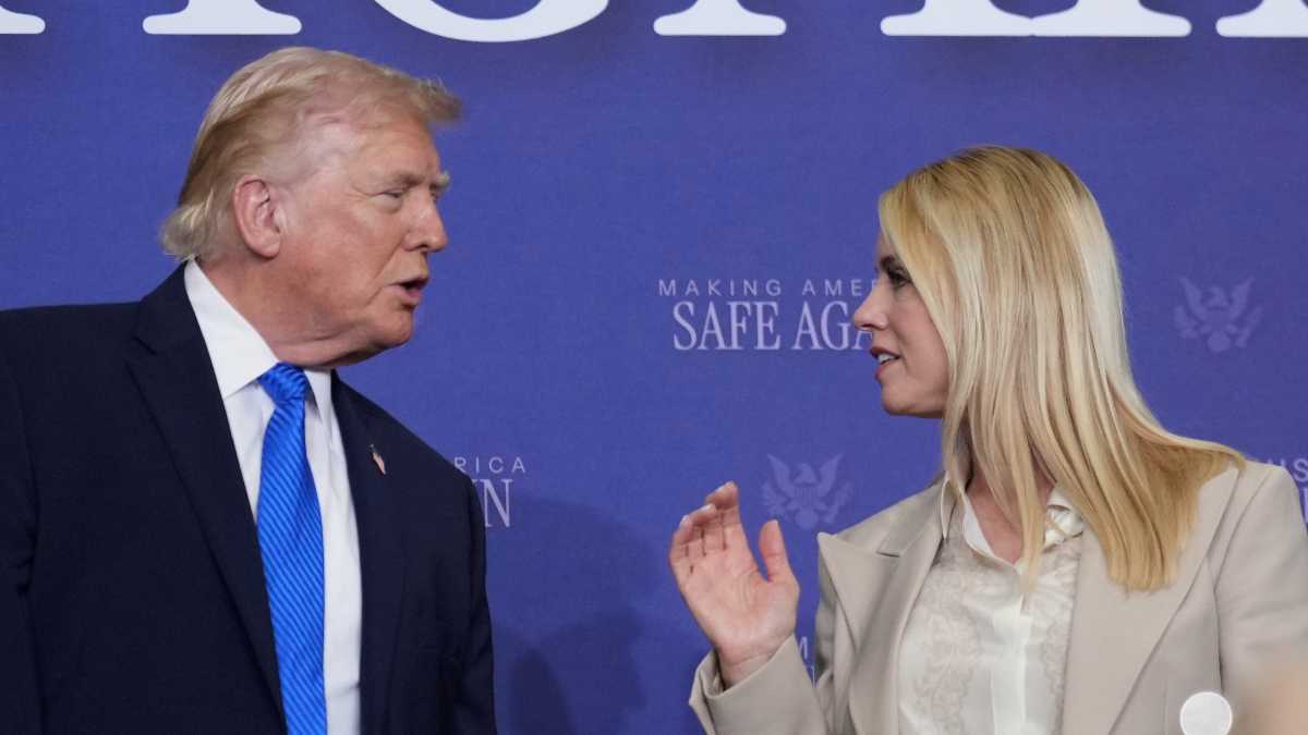 Immagine di Bye bye Bondi. L’insaziabile Trump licenzia la sua ministra della Giustizia fedelissima ma inefficace