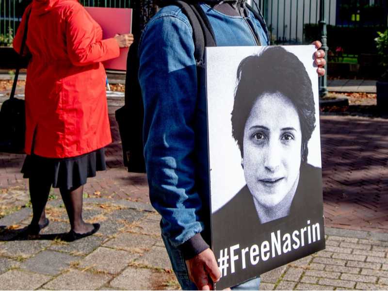 Manifestazione per la liberazione di Nasrin Sotoudeh (foto di Getty Images)
