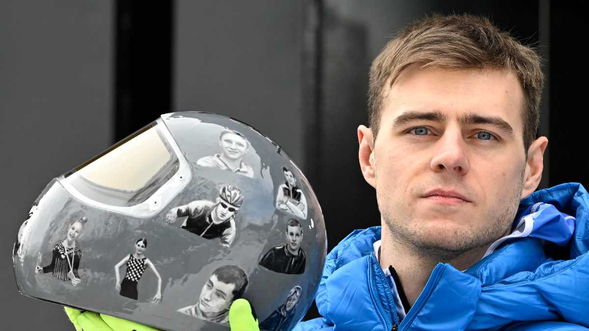 Immagine di Dietro il casco della memoria