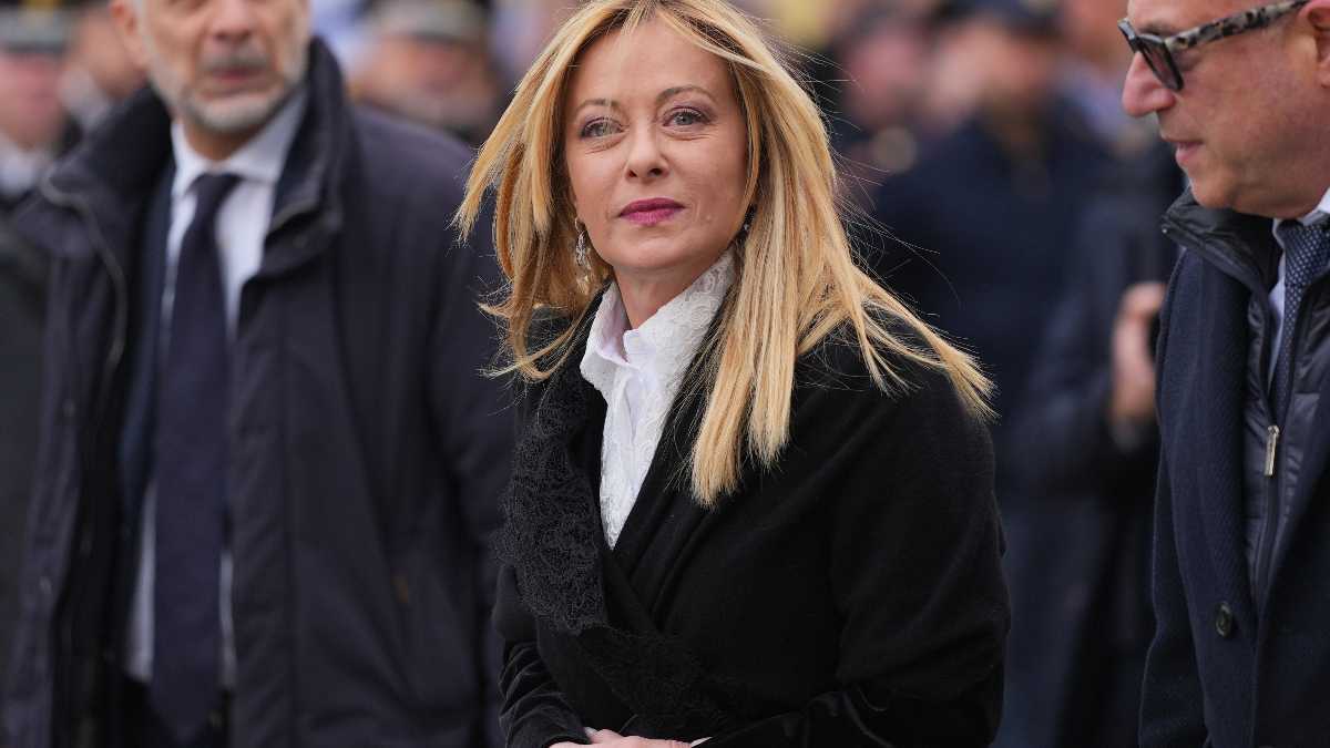 Immagine di L'inferno di Meloni: lockdown energetico, partecipate e il caso Cingolani. Salvini bussa alla Russia