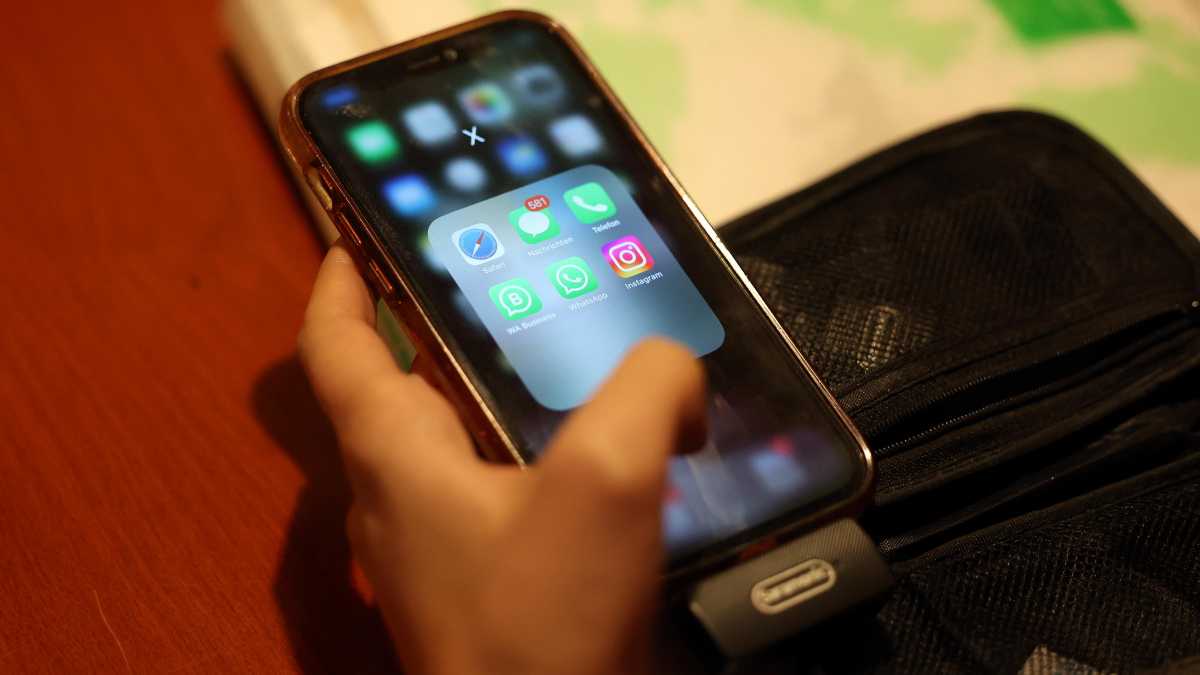 Meno social più atomica