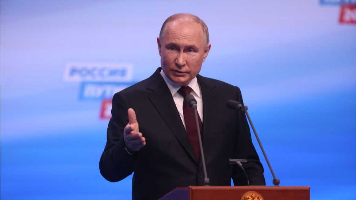 Immagine di Putin oggi parla solo la lingua della guerra e cerca la lealtà passiva dei russi. Un saggio