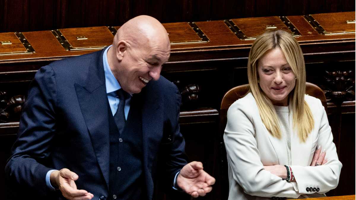 Immagine di I semafori di Crosetto e Meloni: "Sappiamo dire no a Trump". Il pasticcio Regeni e la proposta a Caravelli per Eni