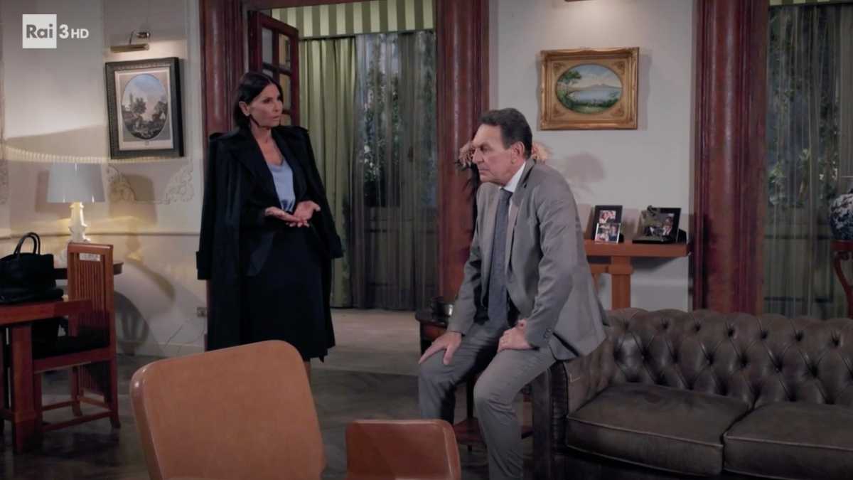 Immagine di In Un posto al sole, Roberto ha capito cosa sta accadendo alla moglie