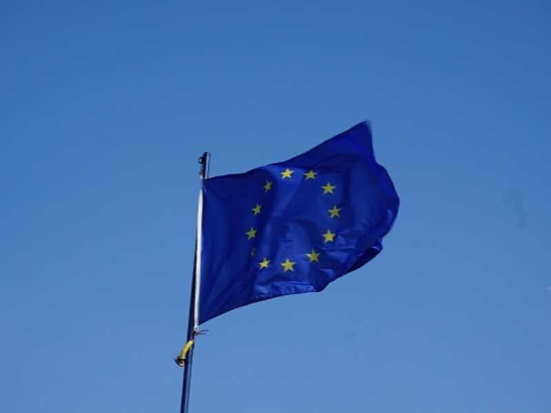 Gli europei e lo Stretto libero