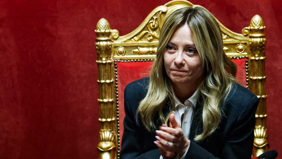 Immagine di Il valzer di Meloni: "Non scappo". Intesa trovata sulle partecipate. Il lodo Franceschini sulla legge elettorale