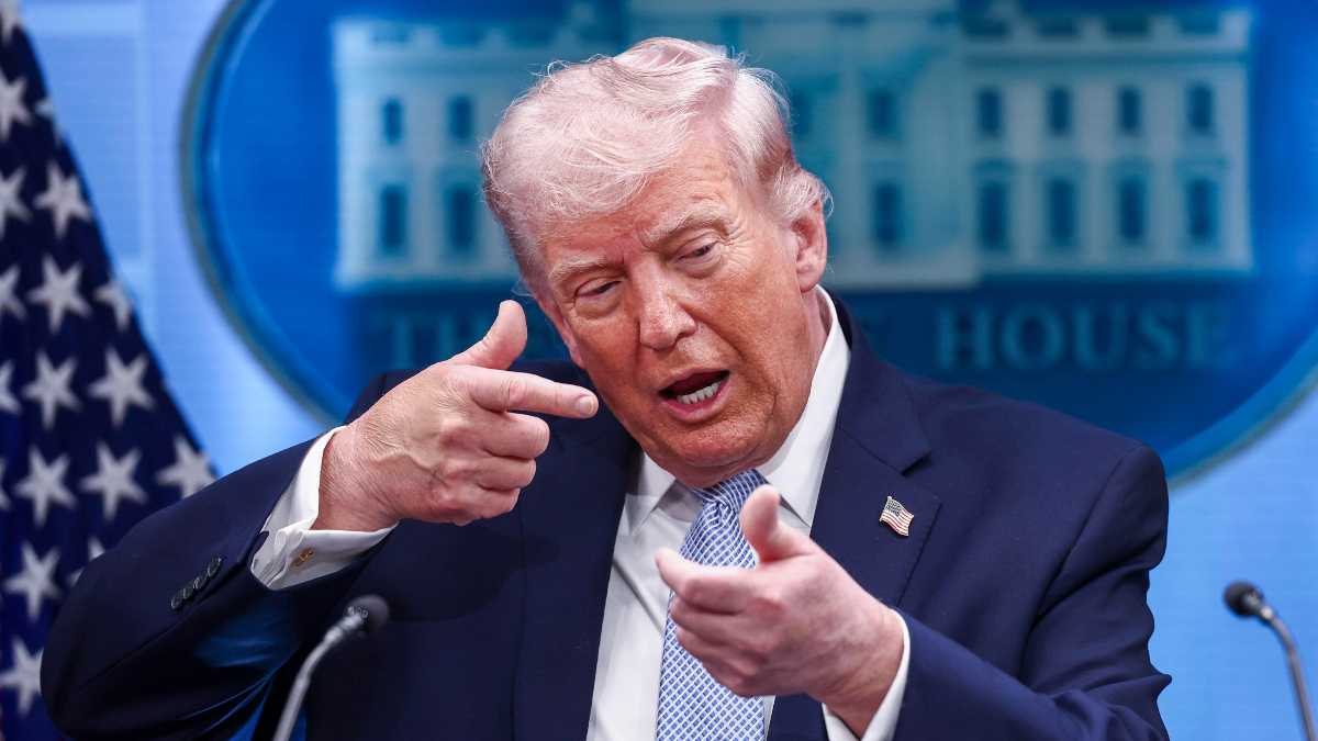 Immagine di Una tempesta di penultimatum. Da dove viene la passione di Trump per l’iperbole