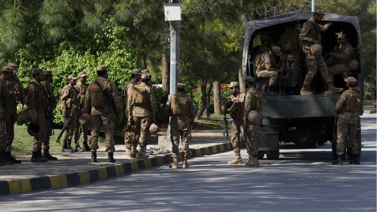 Immagine di I bisbigli nella delegazione iraniana, il vocione americano e il pendolo tra la tregua e la guerra