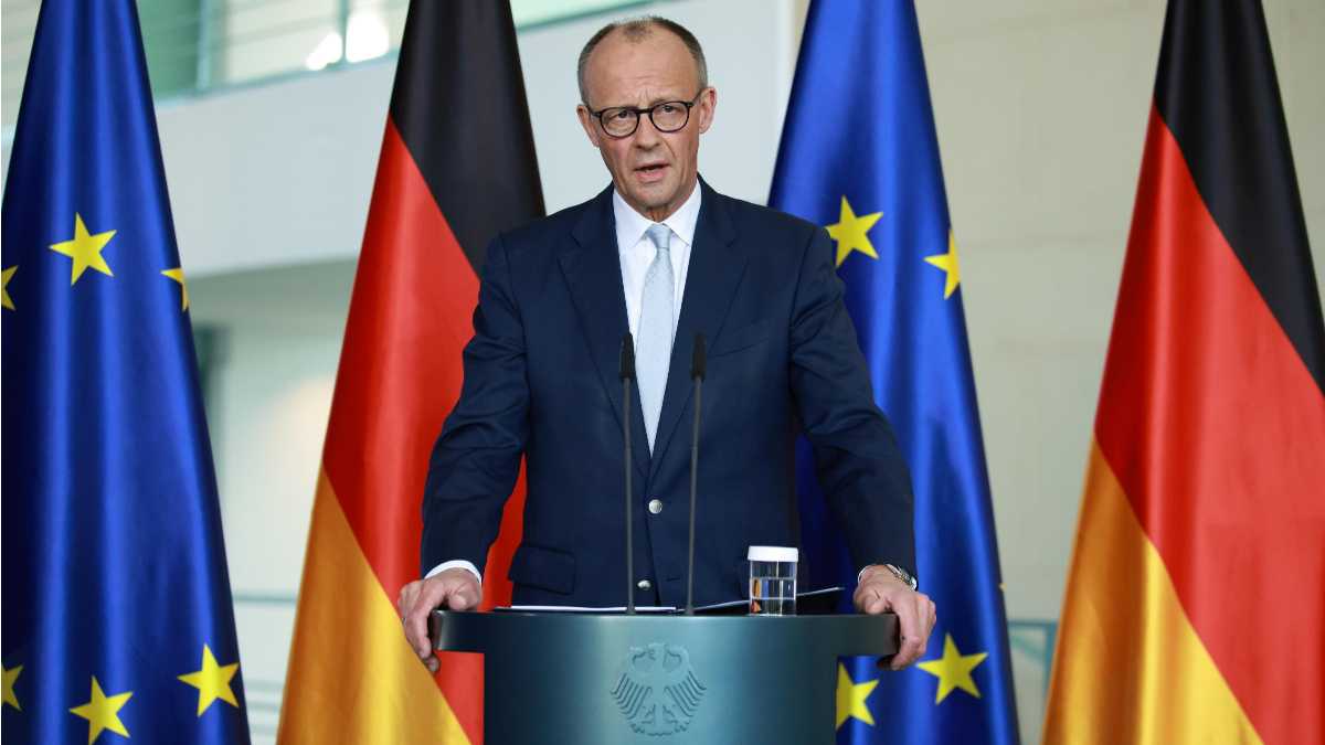 Immagine di Merz vuole tenere insieme la Nato e offre aiuto a Trump per Hormuz