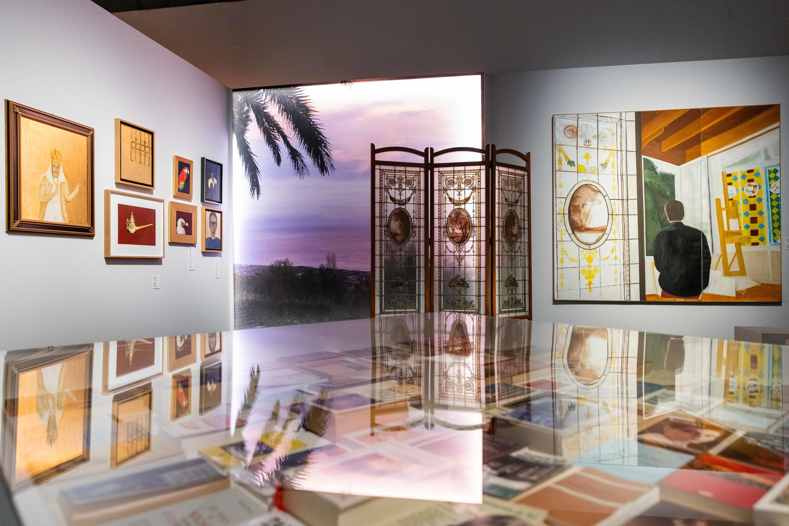 Musica, pensieri e opere di Franco Battiato. E' un iter a tutto tondo lungo il percorso artistico e umano del cantautore dal talento multiforme quello proposto al pubblico dalla mostra 'Franco Battiato. Un'altra vita' che arriva al Maxxi, dal 31 gennaio e fino al 26 aprile, con al centro il racconto di una personalità poliedrica capace di affascinare tante generazioni. Coprodotta dal Ministero della Cultura e dal Maxxi, Museo nazionale delle arti del XXI secolo, la mostra a cura di Giorgio Calcara con Grazia Cristina Battiato, nipote dell'artista, cita nel titolo un brano iconico degli anni 80 tratto dall'album 'Orizzonti perduti', e scritto da Battiato con Giusto Pio, 30 gennaio 2026. UFFICIO STAMPA MAXXI  +++FOTO DIFFUSA DALL'UFFICIO STAMPA -&nbsp;USARE SOLO PER ILLUSTRARE OGGI LA NOTIZIA INDICATA NEL TITOLO - NON ARCHIVIARE - NON VENDERE - NON USARE PER FINI NON GIORNALISTICI - NPK+++