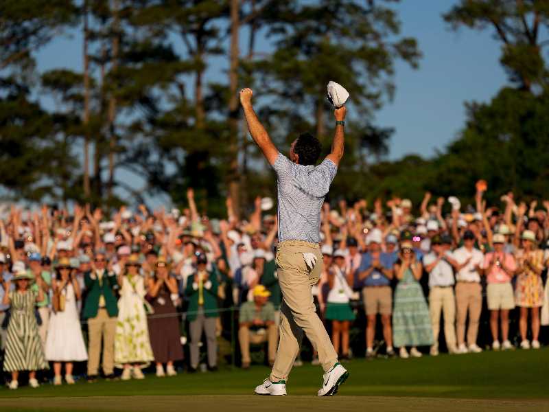 Rory McIlroy, of Northern Ireland, celebrates after winning the Masters golf tournament at the Augusta National Golf Club, Sunday, April 12, 2026, in Augusta, Ga. (AP Photo/Matt Slocum)