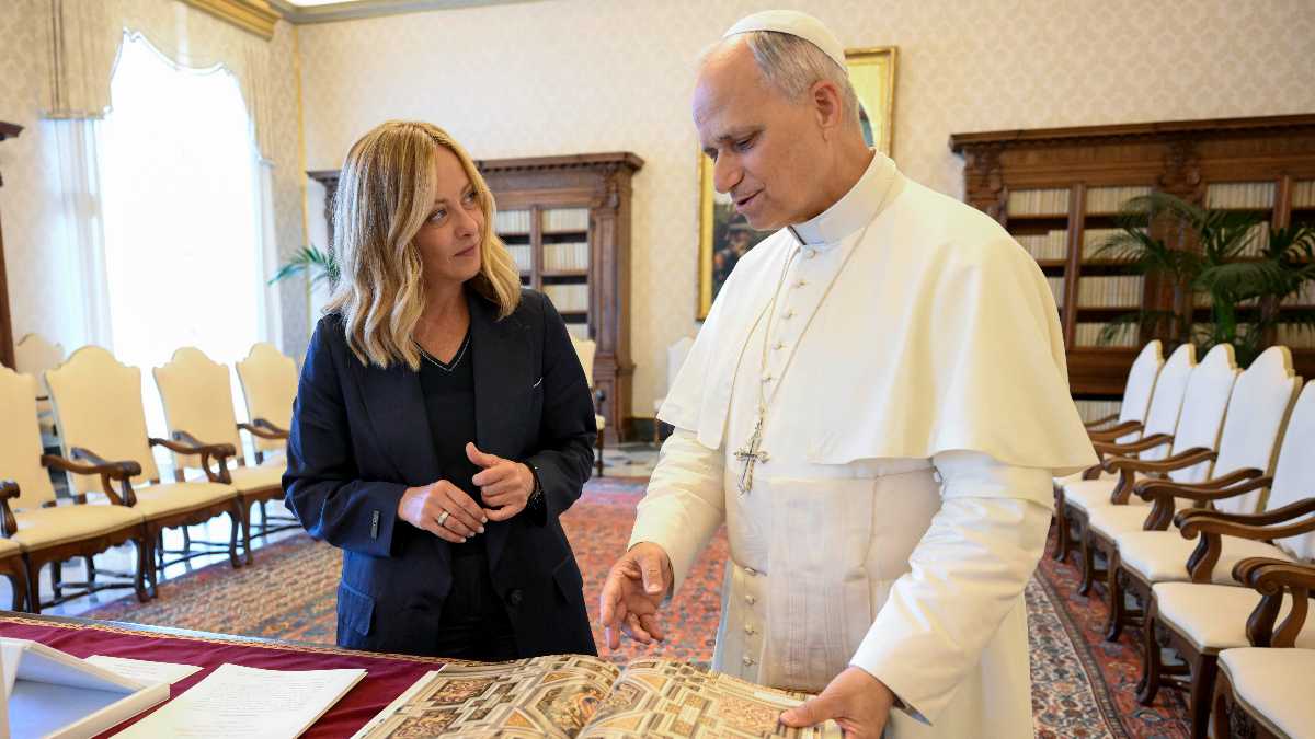 Se lo scontro Trump-Leone diventa pretesto per una nuova teologia politica. Domande