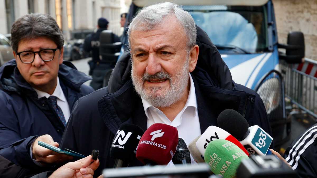 Il Csm nega la consulenza offerta da Decaro a Emiliano. In crisi il patto con Schlein