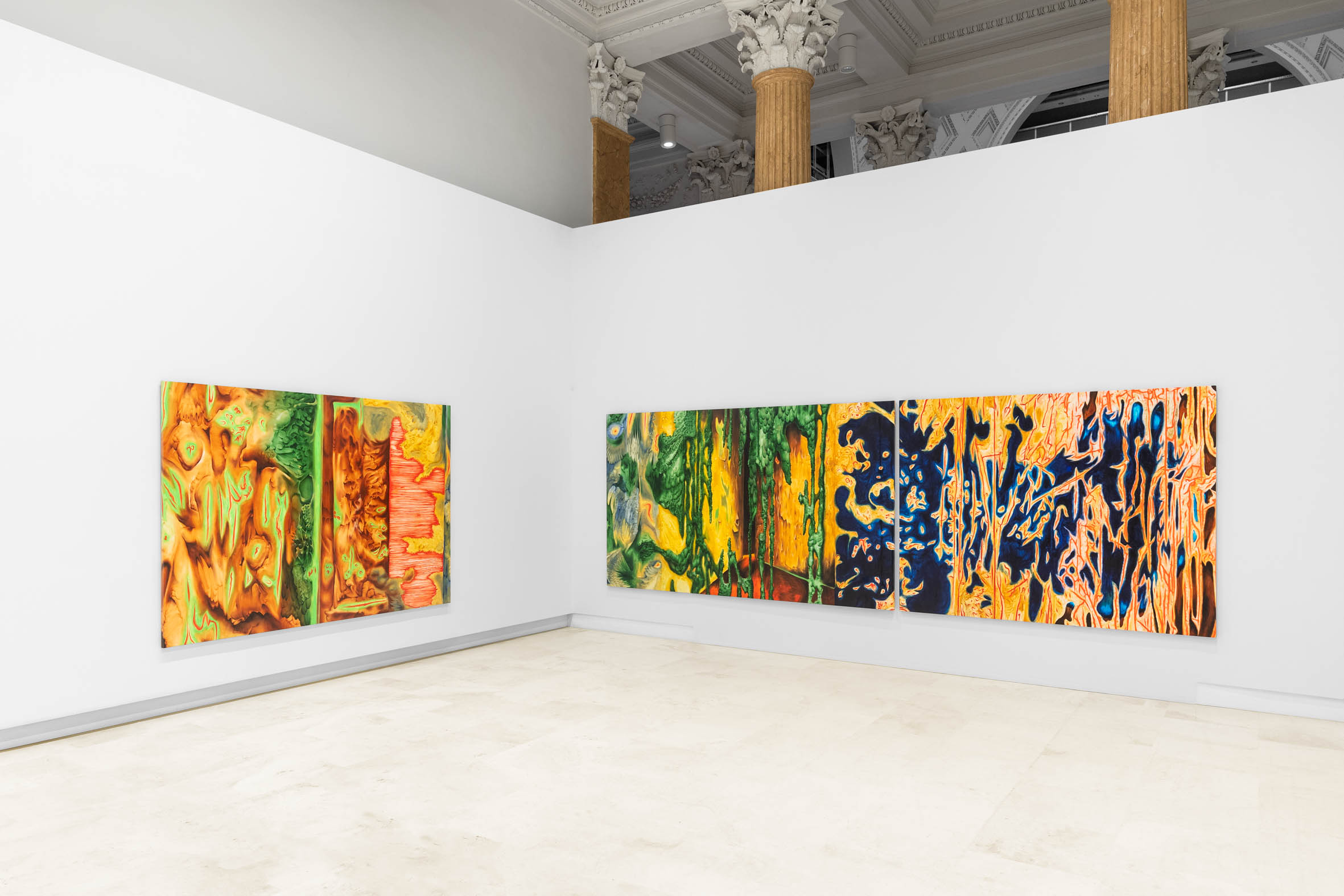 Edera (trittico) II &amp; III, 2020, veduta dell’installazione a FUORI, Quadriennale d’arte 2020, Roma, olio su tela, 950 × 200 cm, courtesy ADA, Rome