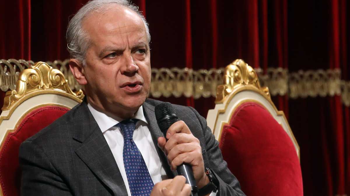 Immagine di Tensioni sul dl Sicurezza, problemi con i Cpr. Destra in tilt e Piantedosi ora è sotto accusa