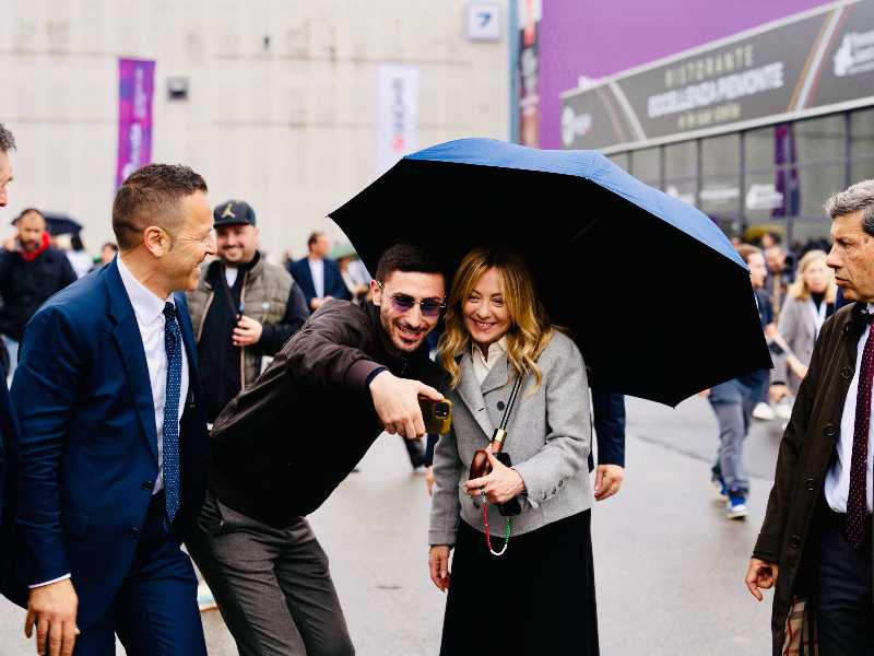 La premier Giorgia Meloni al Vinitaly di Verona (foto ANSA)