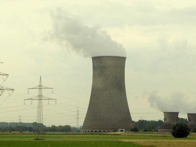 Una centrale nucleare in Germania (foto ANSA/ CLAUDIO PERI)