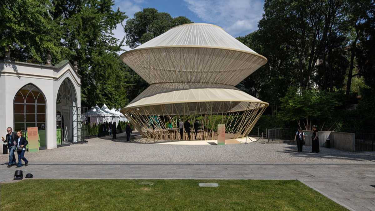 Immagine di Il giardino uzbeko che conquista Milano