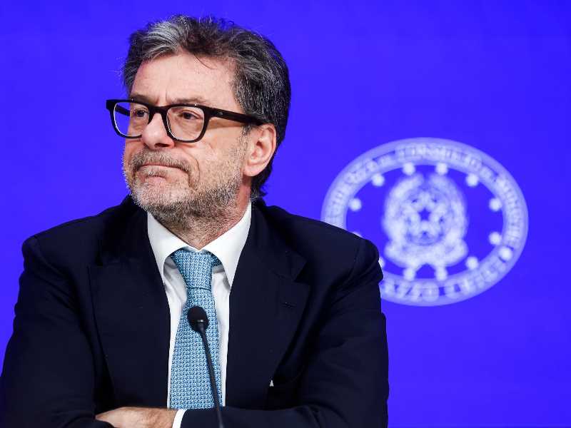 Il ministro dell'Economia Giancarlo Giorgetti durante la conferenza stampa al termine del Consiglio dei Ministri, presso Palazzo Chigi, Roma, 22 aprile 2026. ANSA/ANGELO CARCONI