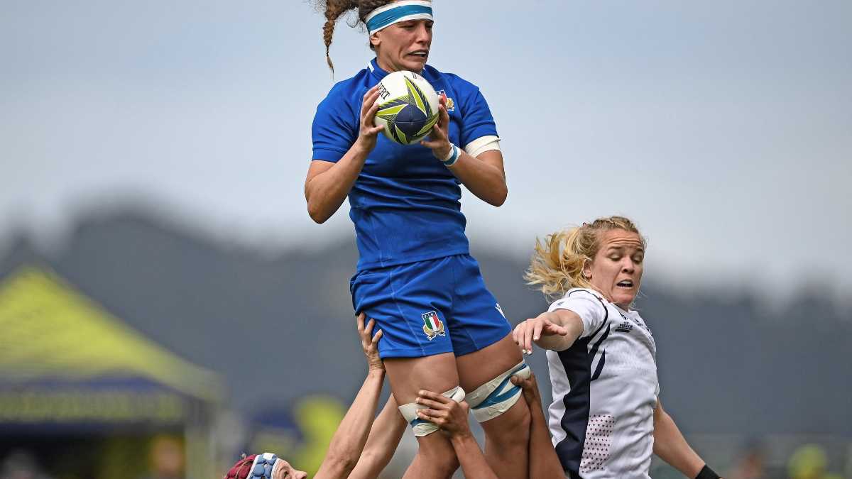 Immagine di "Il rugby è una religione. Io faccio il lavoro sporco". Intervista a Valeria Fedrighi