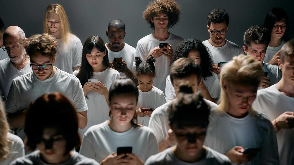 Immagine di Social e profili fake: siamo tutti Jessica Foster