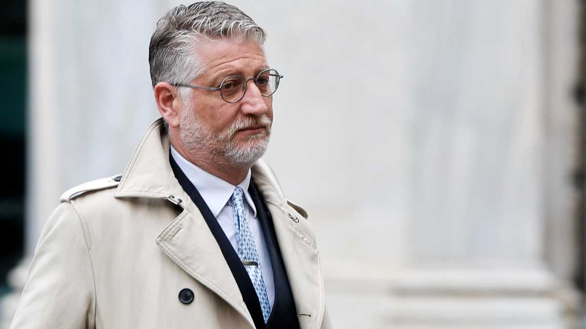 Immagine di Ora è ufficiale: Giuli non andrà a Venezia per l'inaugurazione della Biennale