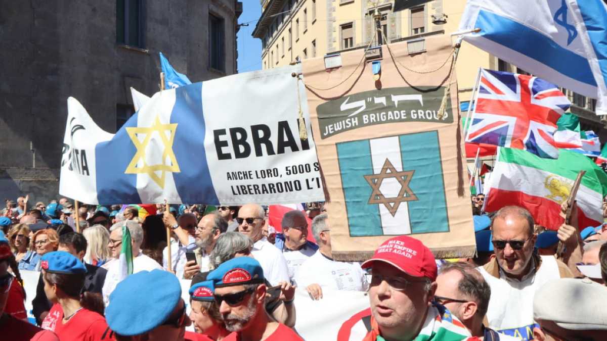 Immagine di A Milano insulti contro la Brigata ebraica, scortata fuori dal corteo del 25 aprile