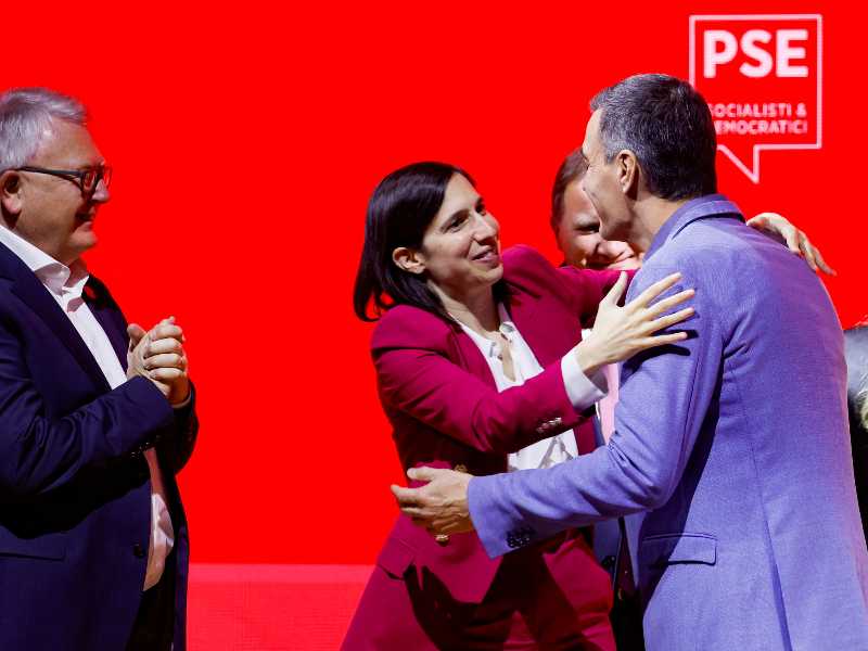 Schlein esalta l'esempio Sánchez, ma i dati spagnoli su giovani, energia e difesa raccontano un’altra storia