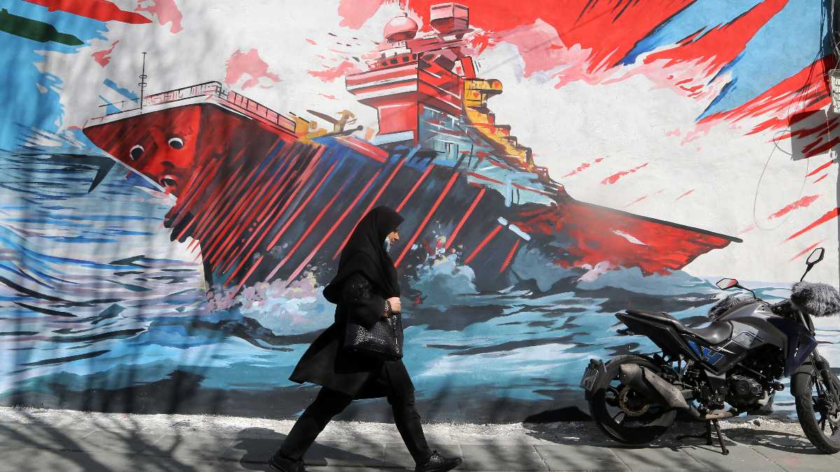 Immagine di I nuovi murales a Teheran. Tra ironia e propaganda