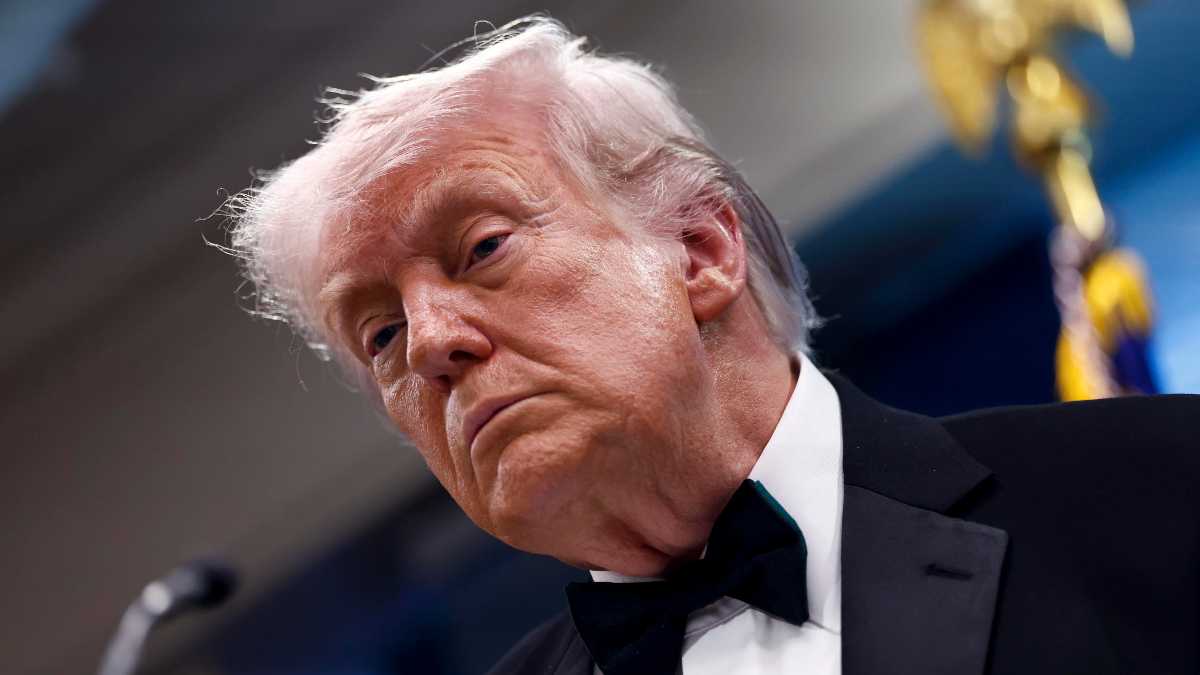 Immagine di La farsa dei simil Trump dal teatro dell'assurdo di Alfred Jarry