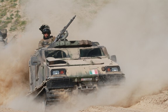 L&rsquo;Esercito Italiano &egrave; sempre stato presente nei grandi teatri operativi internazionali: Libano, Namibia, Kurdistan, Somalia, Mozambico, Ruanda, Bosnia, Albania, Macedonia, Kosovo, Timor Est, Afghanistan, Iraq, Bosnia, Sudan, Pakistan, Li