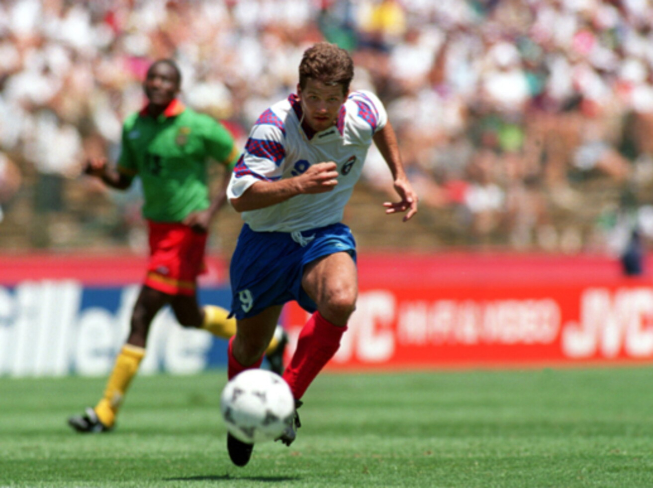 Salenko. Capocannoniere Mondiale nel 1994 negli Stati Uniti, flop clamoroso nel Valencia. E nei Rangers. E ovunque ha giocato