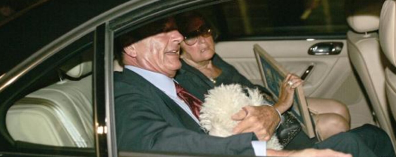 Jacques Chirac e la moglie Bernadette con il maltese Sumo
