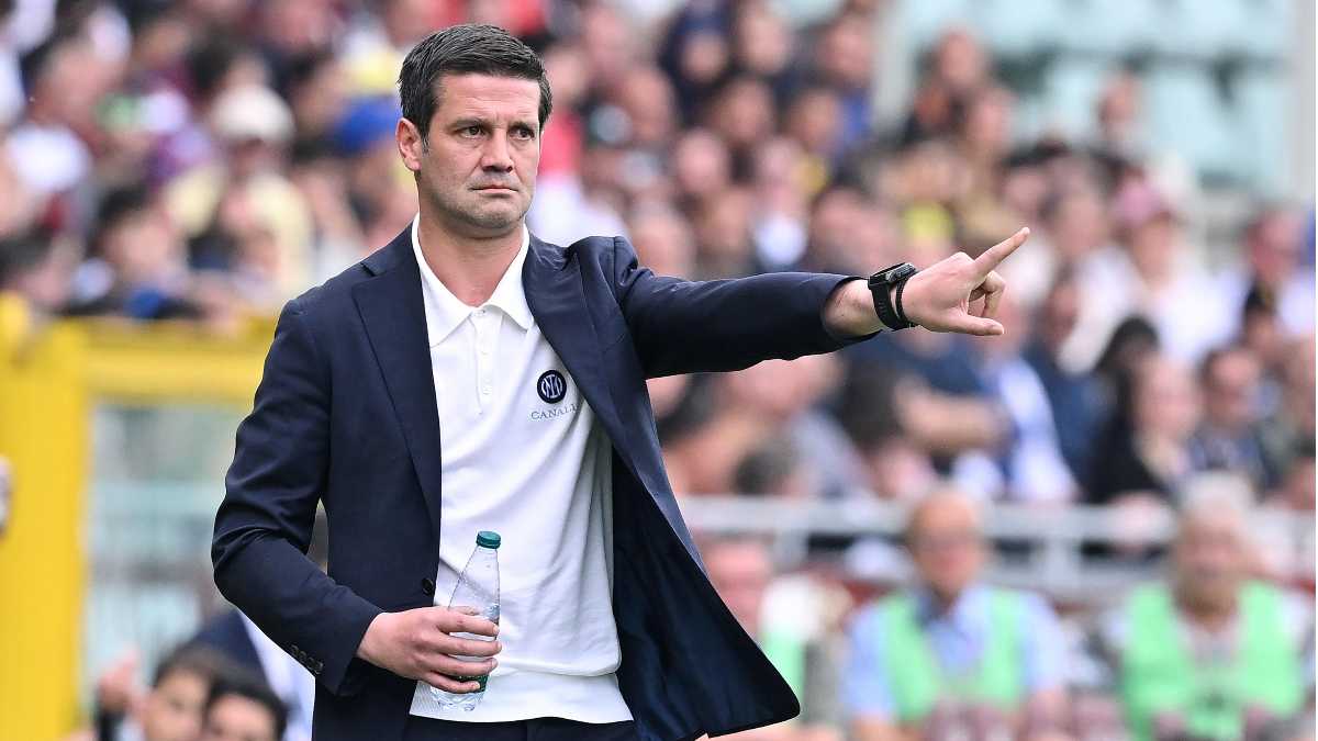 Immagine di Ritratto dell’allenatore dell’Inter Cristian Chivu, spiegato dall’intelligenza artificiale