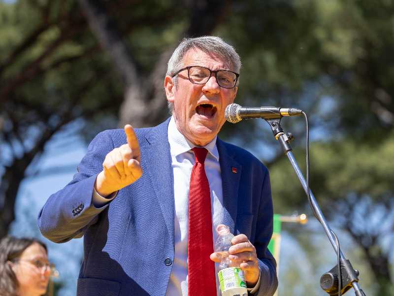 Se non si cura della crescita, il sindacato  non si cura  del futuro