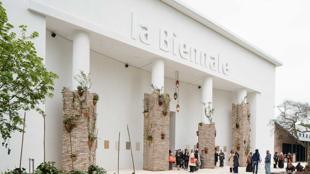 Immagine di Alla Biennale niente artisti italiani, nessun film agli Oscar o a Cannes, un deserto anche i libri