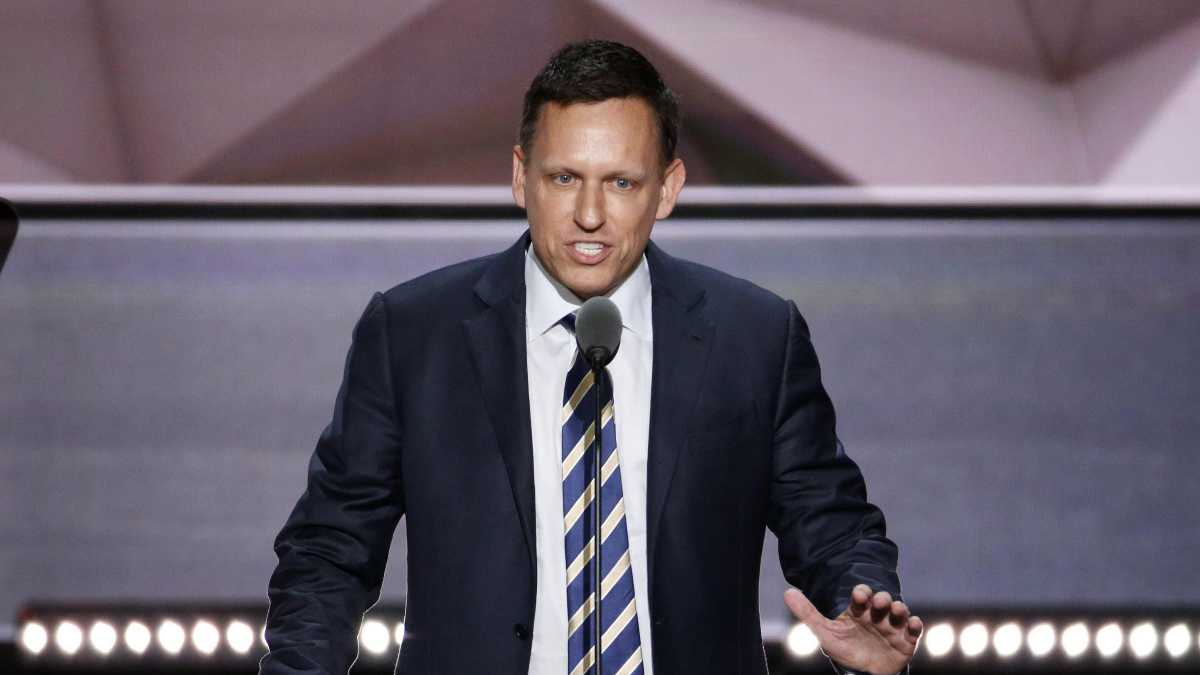 Immagine di Musk vuole costruire i data center nello spazio, Thiel in mezzo al mare