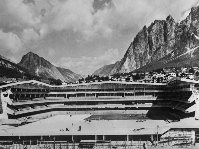 © LAPRESSE ARCHIVIO STORICO CORTINA D'AMPEZZO 1955