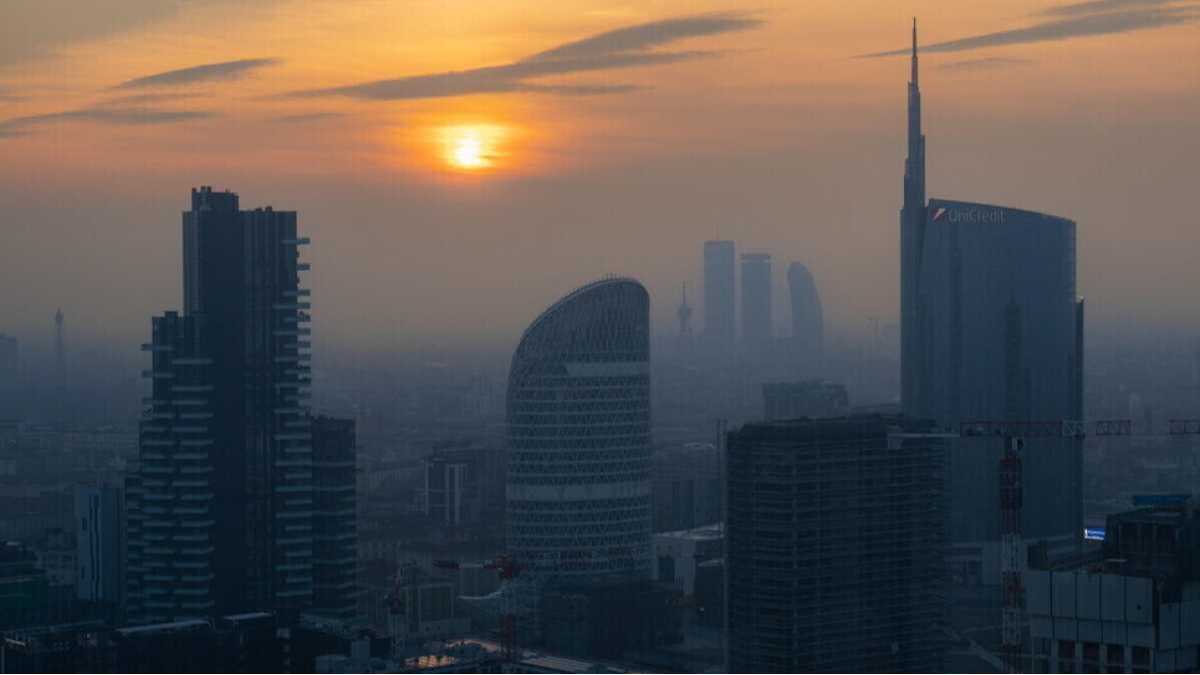 Immagine di Le inchieste fermano i cantieri e Milano torna a discutere del SalvaMilano
