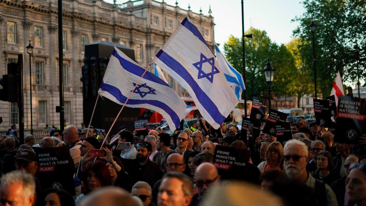 Immagine di La vera domanda è: ma a cosa serve l'antisemitismo?